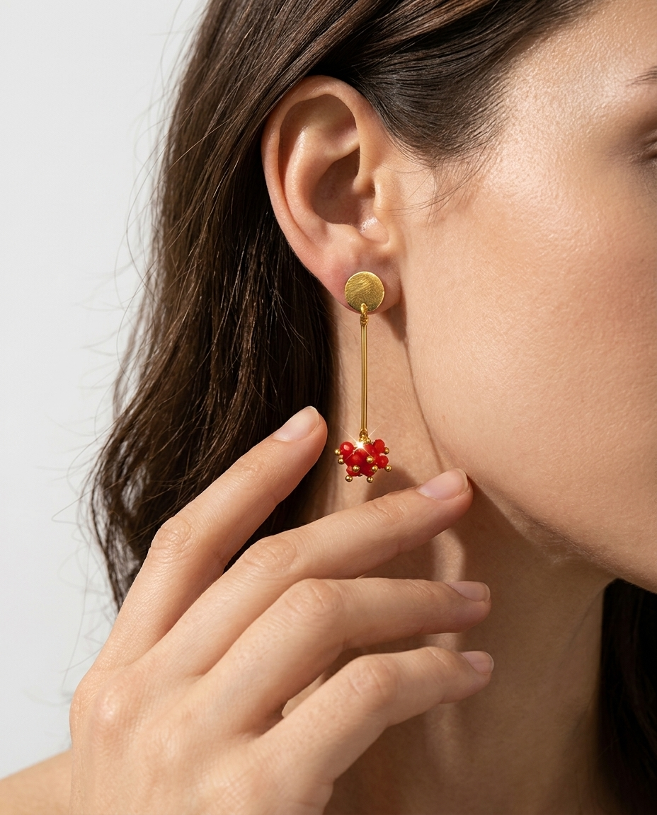 Aros Largos Racimo Cristales Rojo Enchape Oro