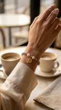 Pulsera Envejecida, Perlas y San Benito Enchape Oro