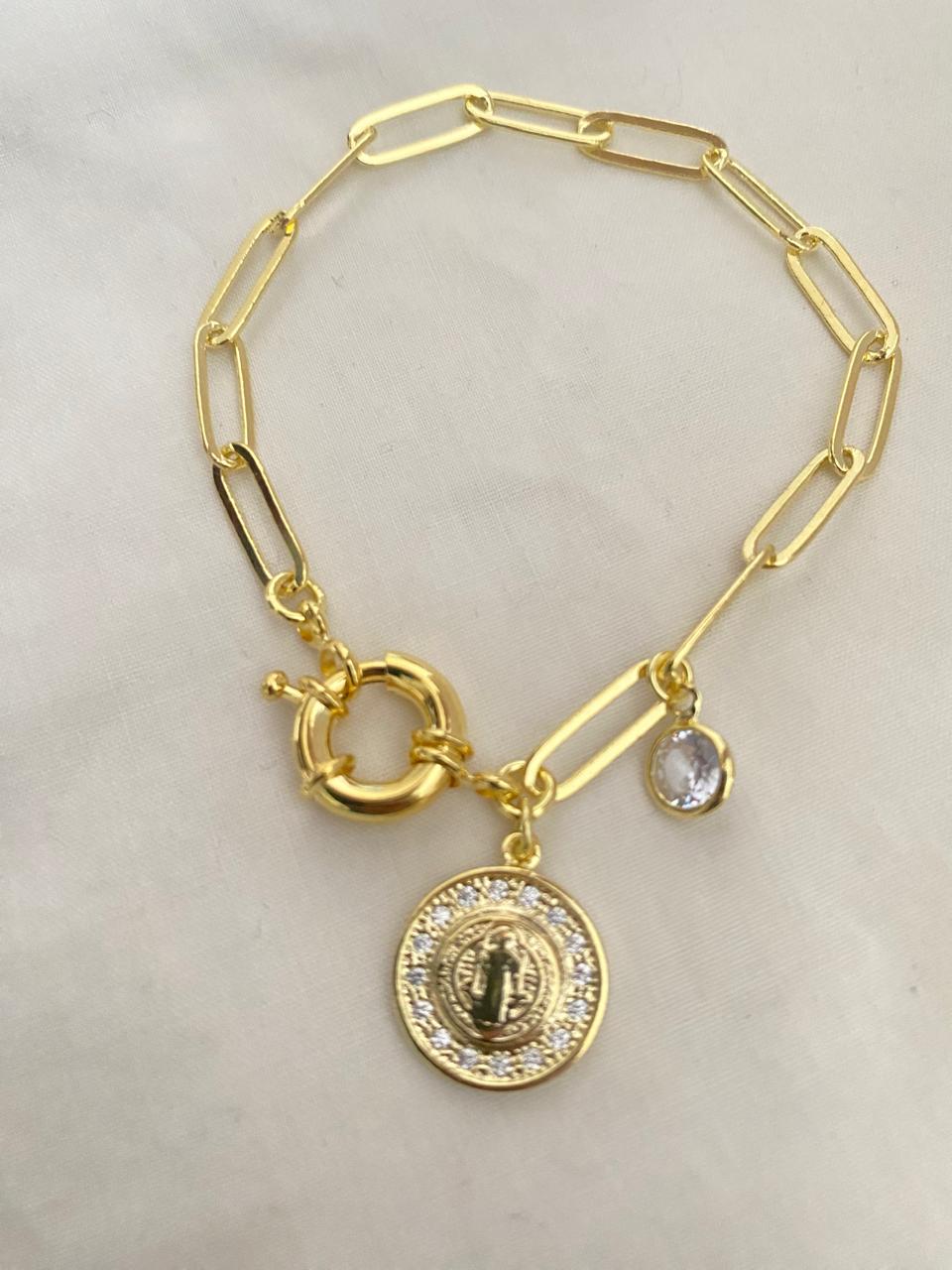 Pulsera Eslabones y San Benito Enchape Oro