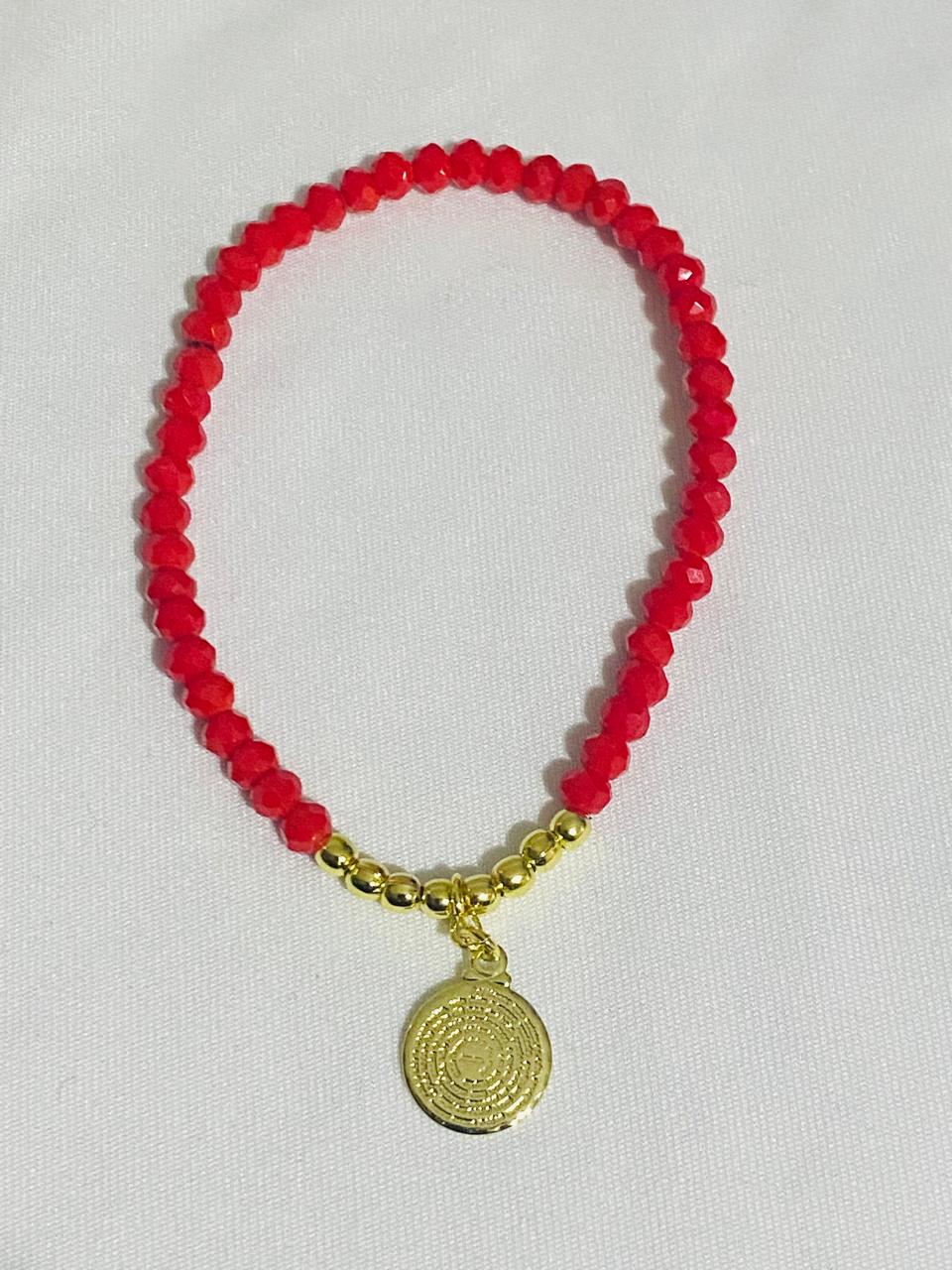 Pulsera Cristales Rojos y Dije Padre Nuestro Enchape Oro